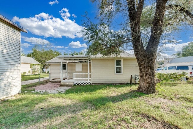 4828 W 3rd St N in Wichita, KS - Building Photo - Building Photo