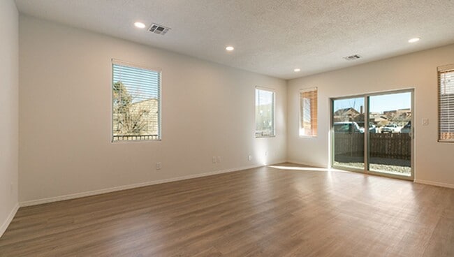 7340 Contenta Ridge in Santa Fe, NM - Building Photo - Building Photo