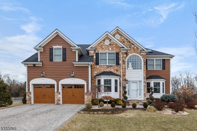 154 Scarborough Rd in Montgomery, NJ - Building Photo - Building Photo