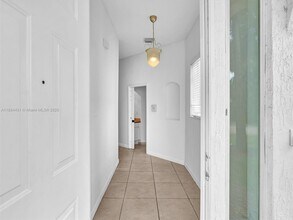 2771 Treasure Cove Cir in Fort Lauderdale, FL - Building Photo - Building Photo