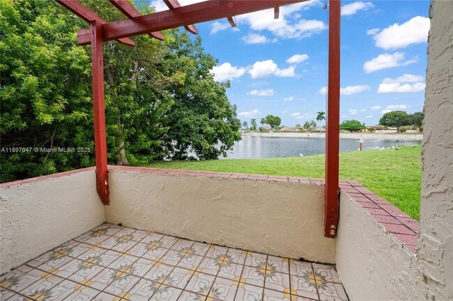 8530 SW 149th Ave, Unit 906 in Miami, FL - Building Photo - Building Photo