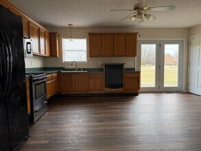 700 Eureka Dr in Versailles, KY - Building Photo - Building Photo