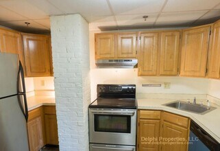 1616 Massachusetts Ave in Cambridge, MA - Building Photo - Building Photo
