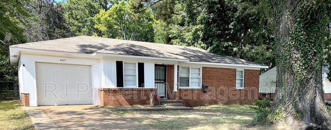 4977 Millbranch Rd in Memphis, TN - Building Photo - Building Photo