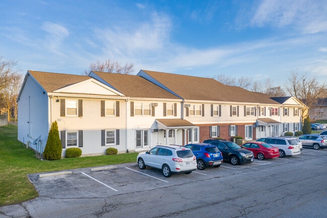 Westmoor Terrace in Findlay, OH - Foto de edificio - Building Photo