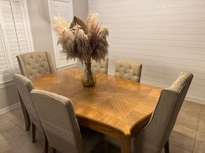 2304 Llano Mediano Ln in Edinburg, TX - Foto de edificio - Building Photo