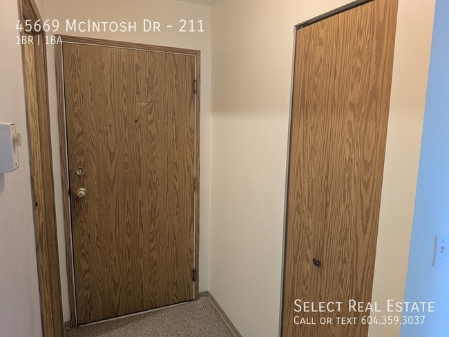 45669 McIntosh Dr in Chilliwack, BC - Building Photo - Building Photo
