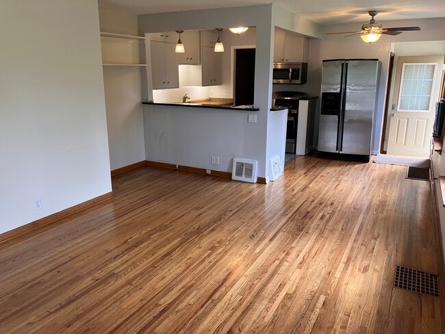 property at 2824 Texas Ave S