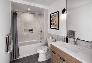 1317 7th St in Santa Monica, CA - Building Photo - Building Photo