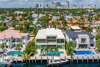 432 Coconut Isle Dr in Fort Lauderdale, FL - Building Photo - Building Photo