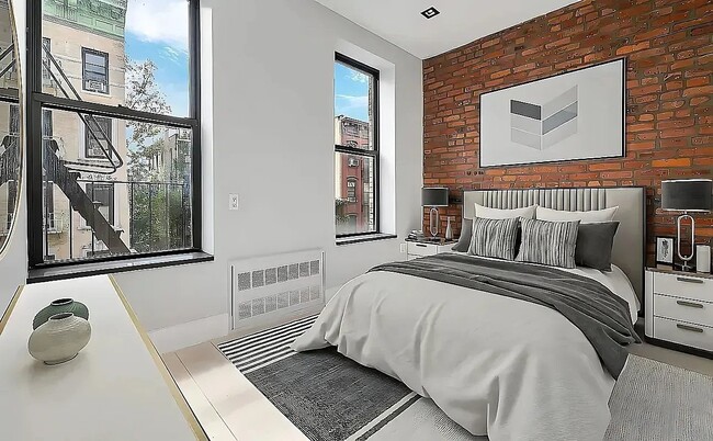 202 E 13th St, Unit 5D in New York, NY - Foto de edificio - Building Photo