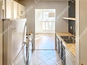 6107 Crest Green Rd in Birmingham, AL - Building Photo - Building Photo