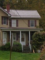 45 3rd St in California, PA - Building Photo