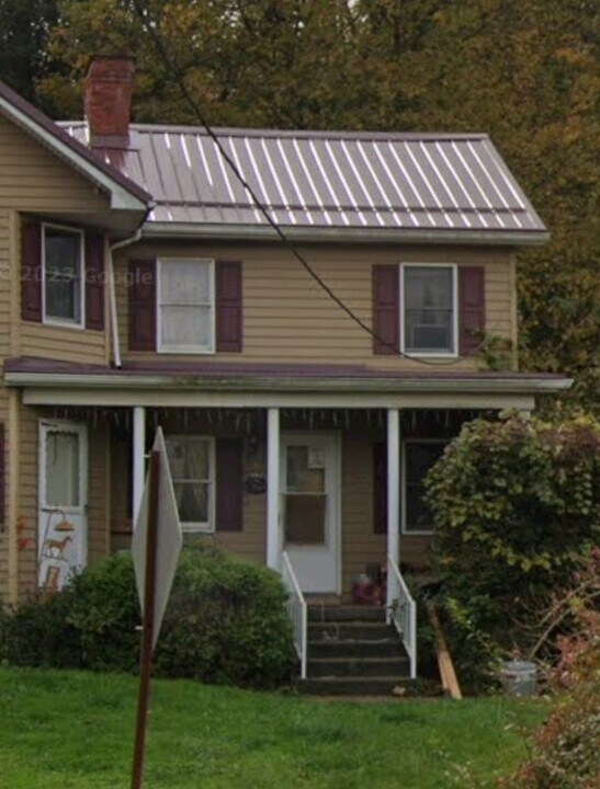 45 3rd St in California, PA - Foto de edificio