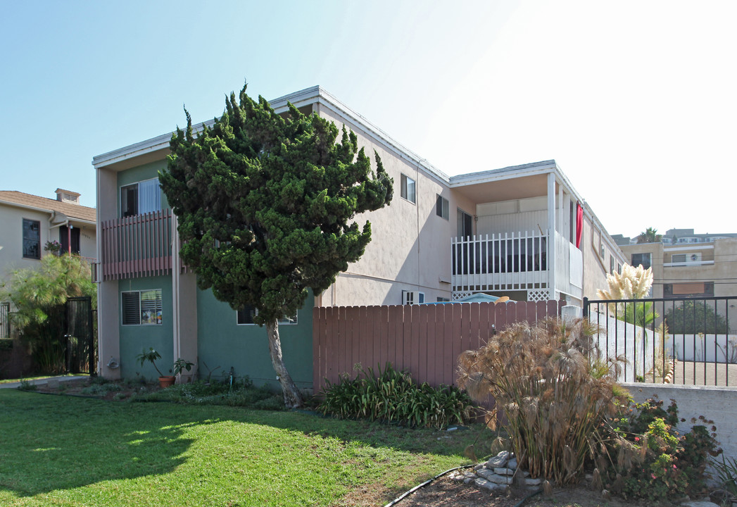 3945 Normal St in San Diego, CA - Building Photo