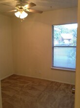 4963 Dare Ln in San Antonio, TX - Building Photo - Building Photo