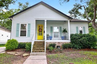 5024 Paris Ave in New Orleans, LA - Building Photo