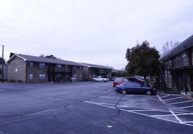 Gate Manor II