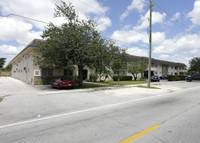 The Edgewater Apartments in North Miami, FL - Building Photo - Building Photo