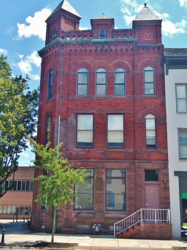 16 Frederick St in Hanover, PA - Building Photo - Building Photo