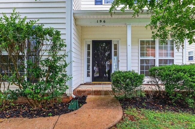 196 Everett Park Dr in Mooresville, NC - Building Photo - Building Photo
