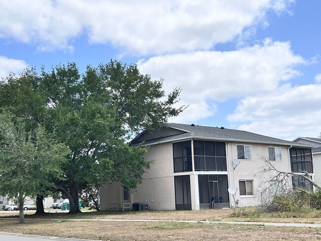 105 Cory Ln in Winter Springs, FL - Building Photo - Building Photo