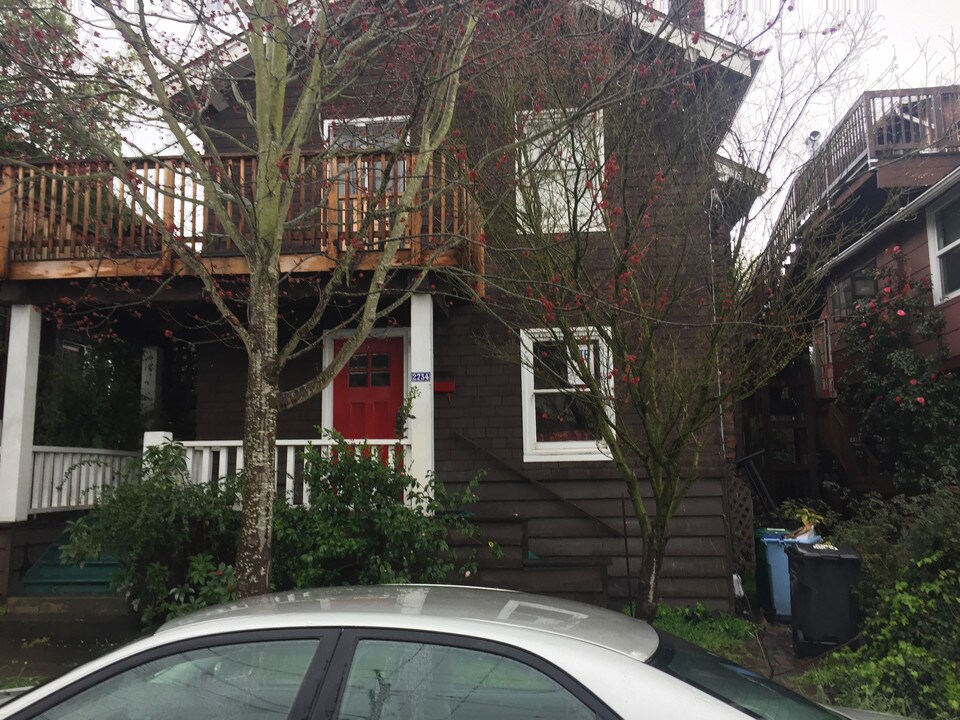 2734 Parker St in Berkeley, CA - Building Photo