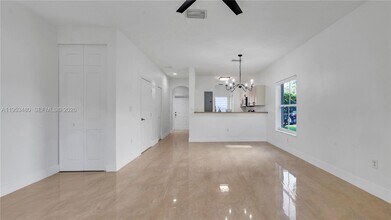 4921 SW 140th Terrace in Miramar, FL - Building Photo - Building Photo