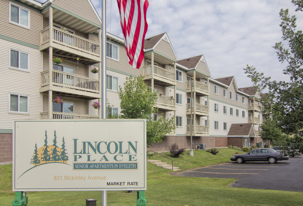 Lincoln Place Apartments in Eveleth, MN - Building Photo