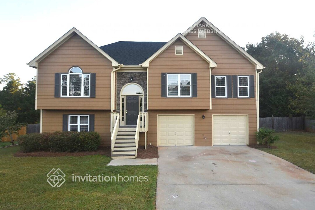 730 Tribble Gates Ct in Loganville, GA - Building Photo