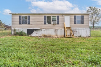 20 Conner-Hogan Ln in Scottsville, KY - Building Photo - Building Photo