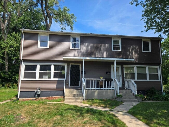 property at 3622-28 E 9th Ave