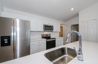 249 Bird of Paradise Dr in Palm Coast, FL - Building Photo - Building Photo