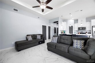 22 Burr Dr in Edinburg, TX - Building Photo - Building Photo
