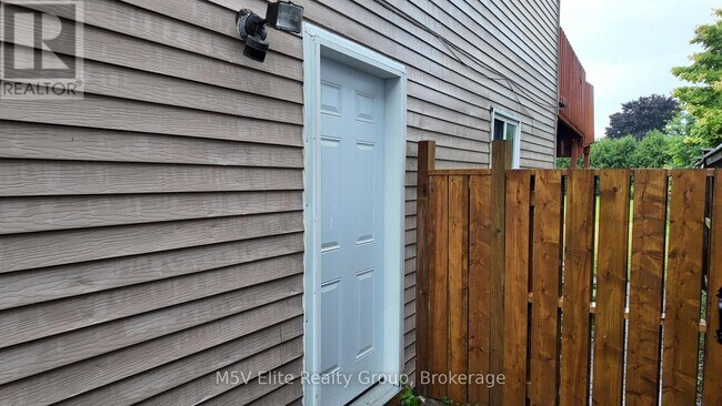 74 David St in Brampton, ON - Building Photo - Building Photo