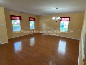 5323 Seaspray Ln in Raleigh, NC - Building Photo - Building Photo