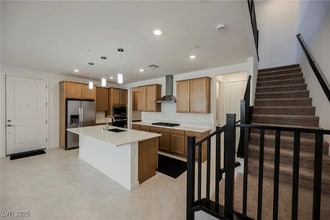 2487 Altitude St in Las Vegas, NV - Building Photo - Building Photo