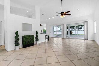 7023 Mill Pond Cir in Naples, FL - Building Photo - Building Photo