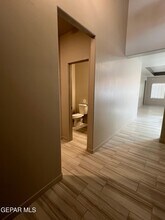 208 Farnborough St in El Paso, TX - Building Photo - Building Photo