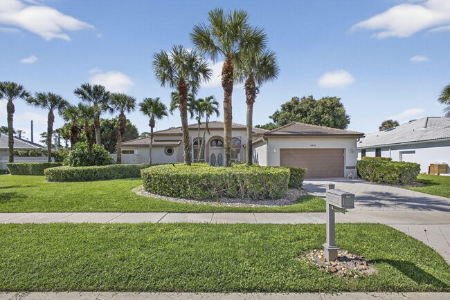 property at 4912 Exeter Estate Ln