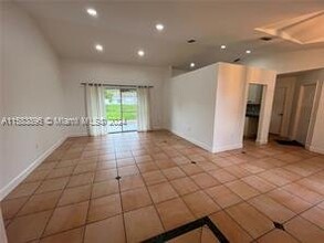 4203 NW 54th St in Coconut Creek, FL - Building Photo - Building Photo