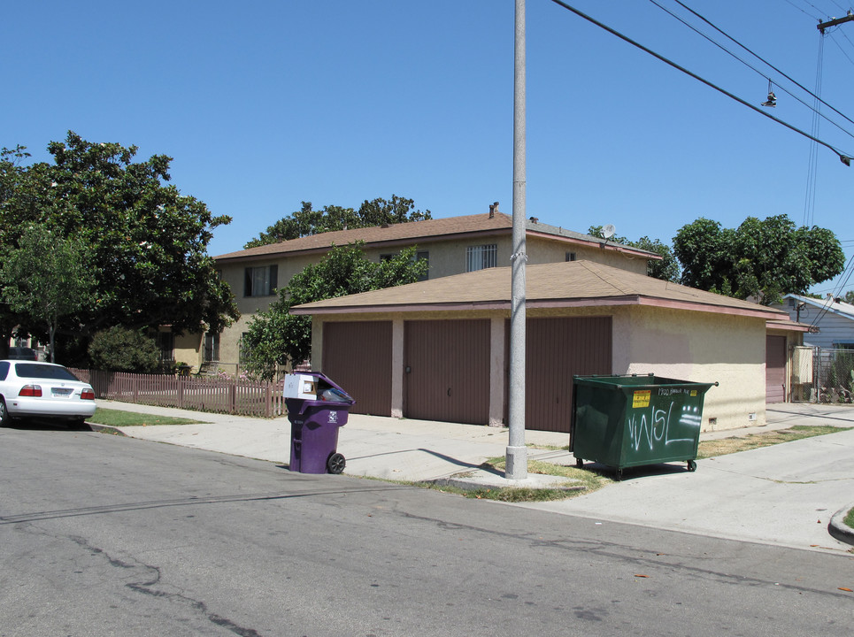 1900 Harbor Ave in Long Beach, CA - Building Photo