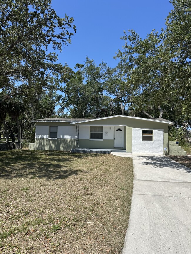 property at 2731 Union St S