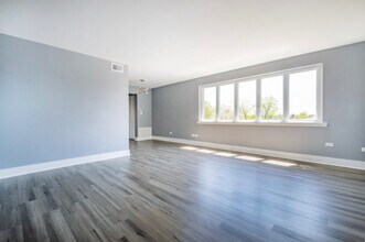 941 N Northwest Hwy in Park Ridge, IL - Building Photo - Building Photo