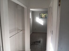 803 Bowden St in Savannah, GA - Foto de edificio - Building Photo