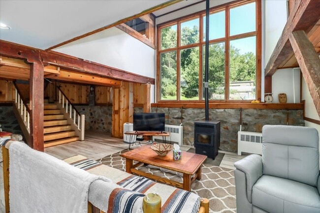 155 Squash Hollow Rd, Unit 155 Squash Hollow Rd in New Milford, CT - Building Photo - Building Photo