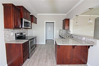 310 Sullivans Wy in Centerton, AR - Building Photo - Building Photo