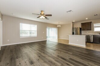 913 Coastal Hammock Ave in Ruskin, FL - Building Photo - Building Photo