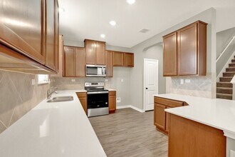 4590 Legend Trail in New Braunfels, TX - Building Photo - Building Photo