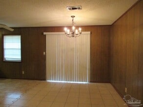 4965 Catalina Cir in Pensacola, FL - Building Photo - Building Photo